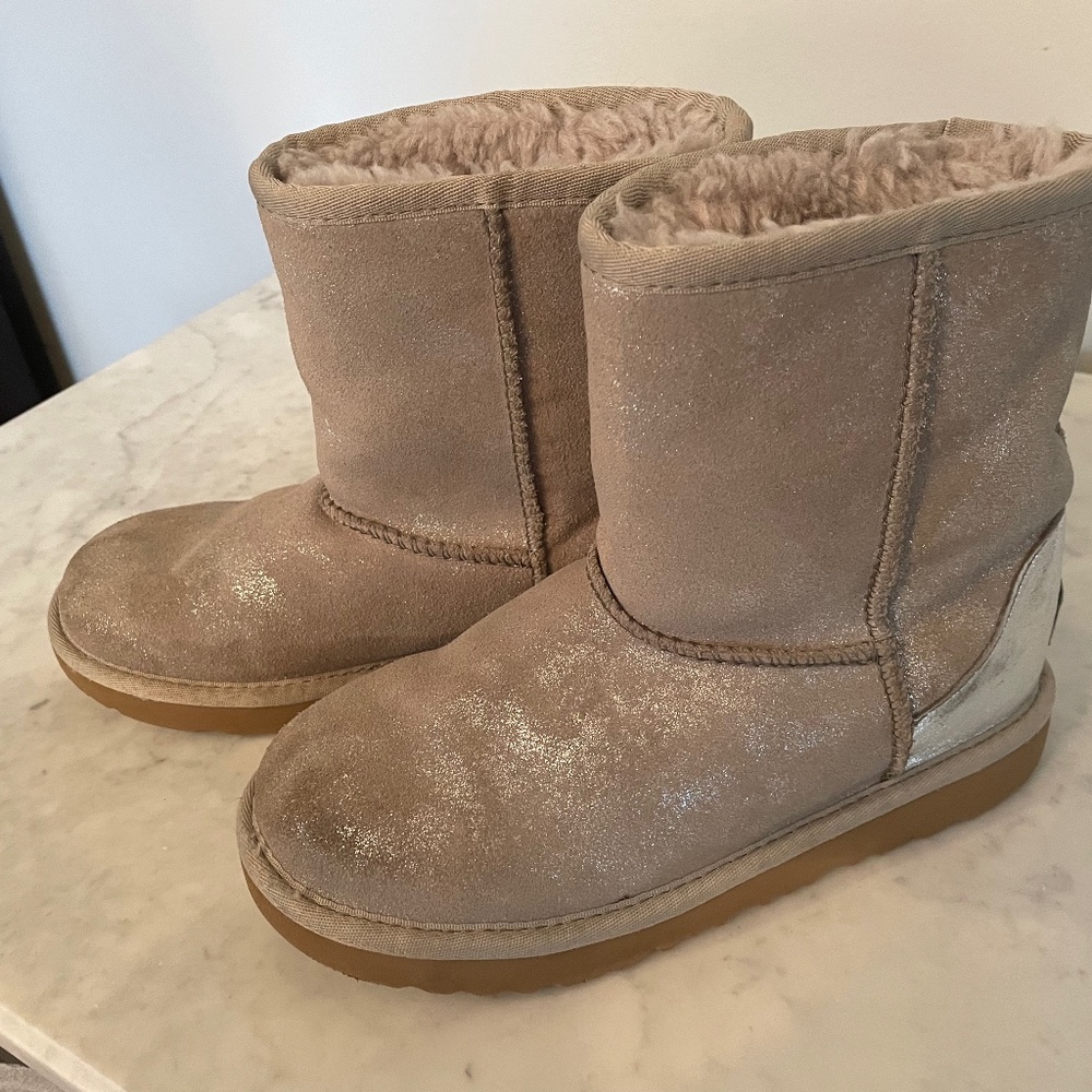 Ugg Boots Gray Metallic Girls Size 3
